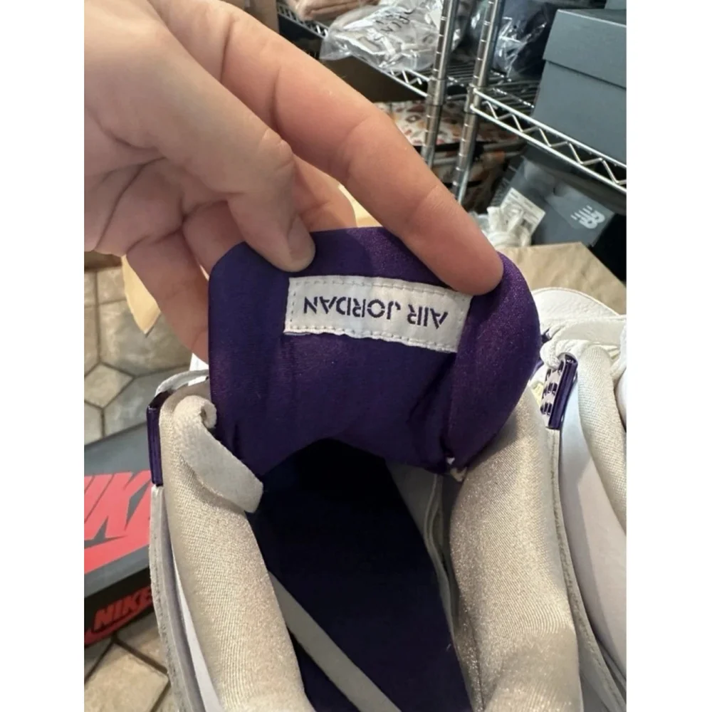 Jordan retro 4 metallic purple 4 OG 8.5 ct8527-115